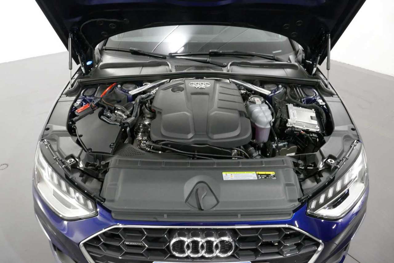 AUDI A4 AVANT 40 tdi QUATTRO S TRONIC S LINE