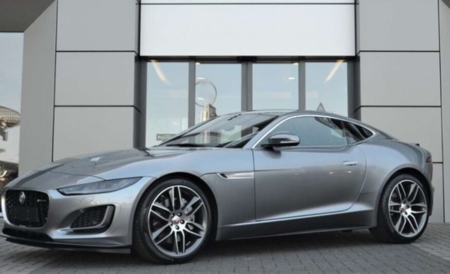 Jaguar F-Type P300 RWD R-Dynamic