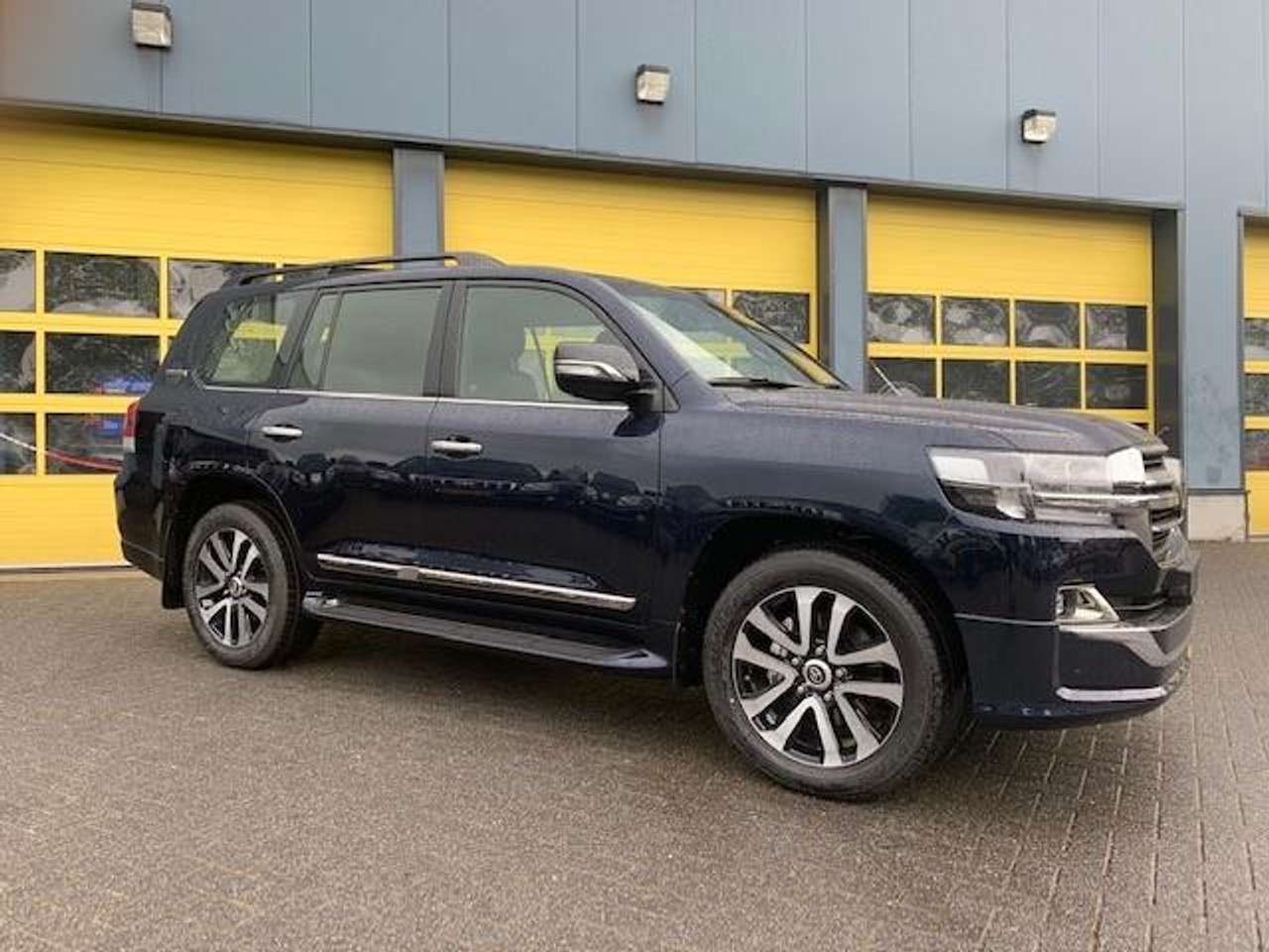 Toyota Land Cruiser V8 200 4.5 D-4D