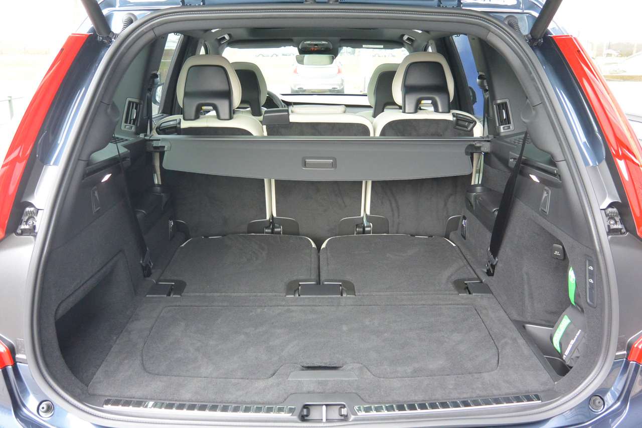 Volvo XC90 T8 Twin Engine AWD R-Design